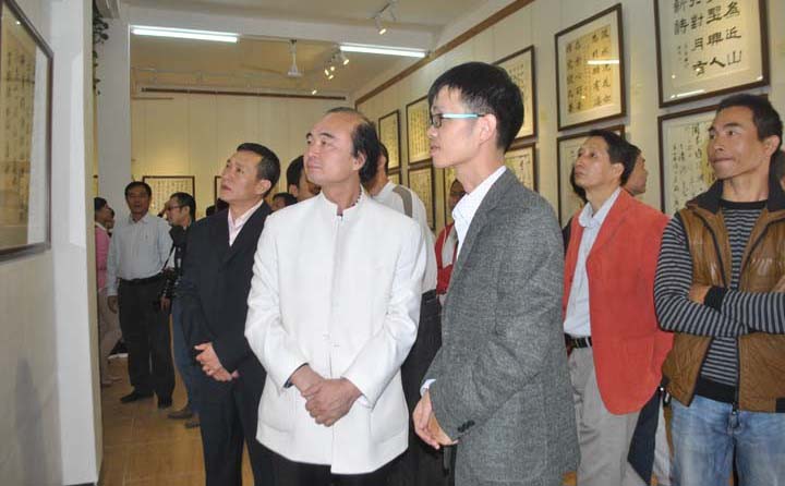 我市举行鸿都墨韵— —名家名校书法作品邀请展.jpg